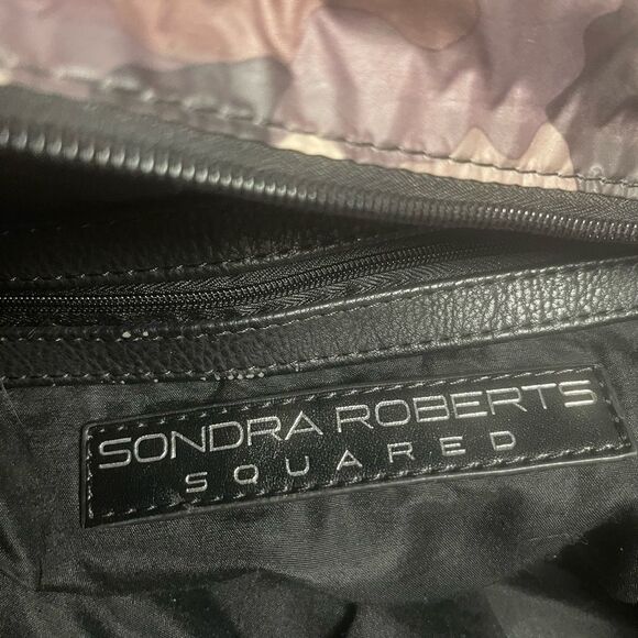 Sondra Roberts Squared quilted nylon burgundy & tan camouflage medium tote bag - Picture 13 of 14